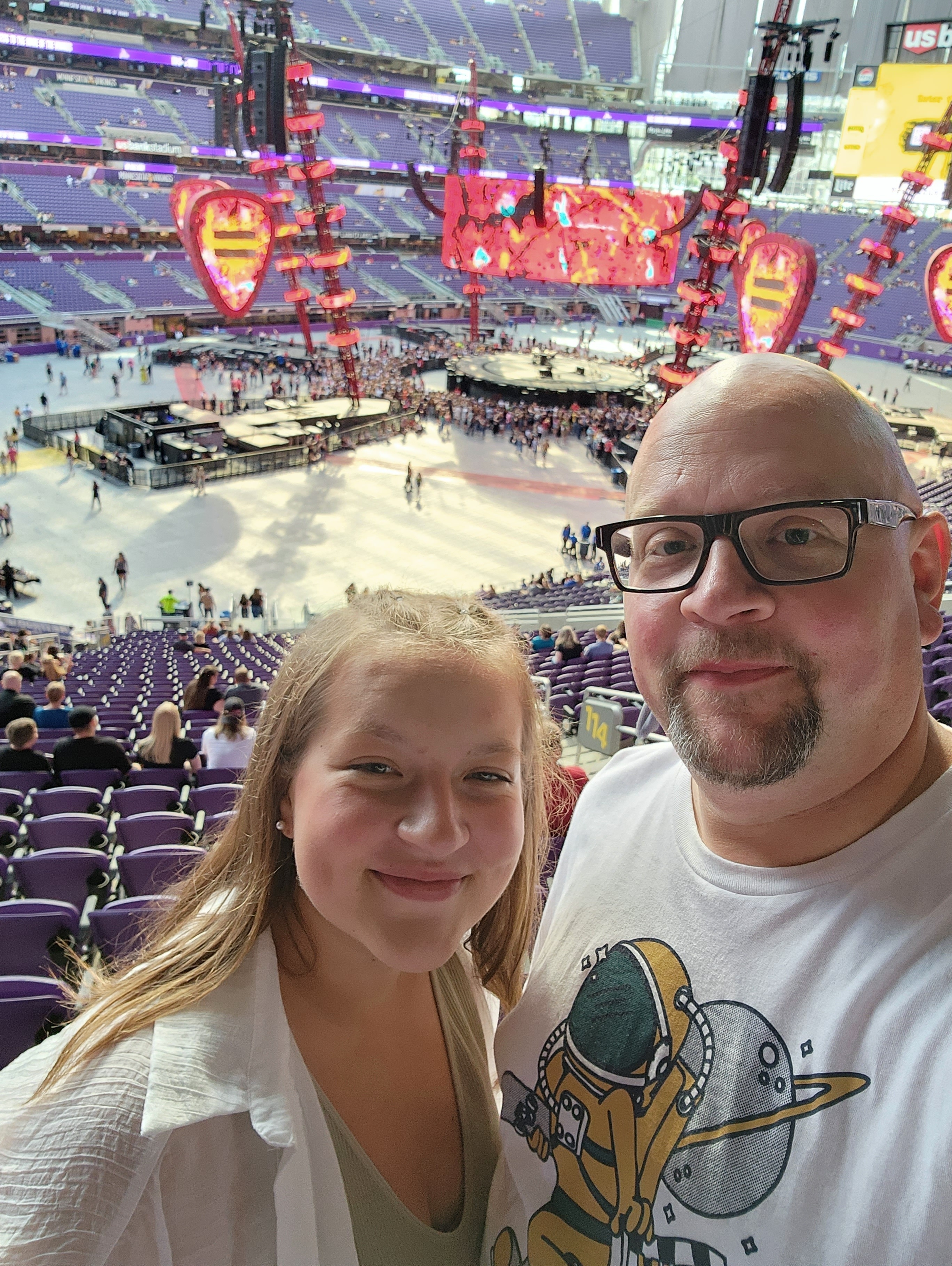 Ed Sheeran: +-=? X Tour