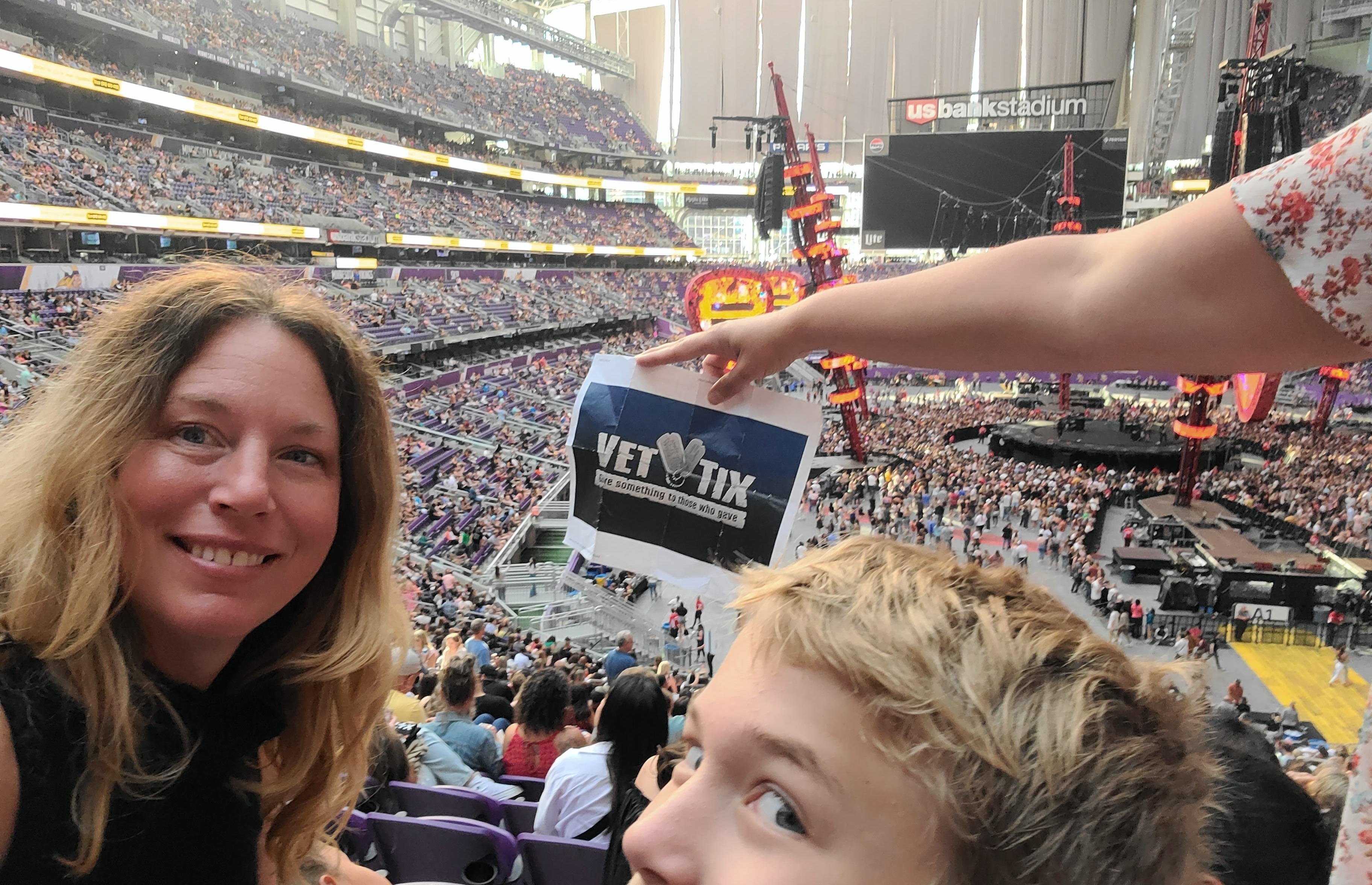 Ed Sheeran: +-=? X Tour