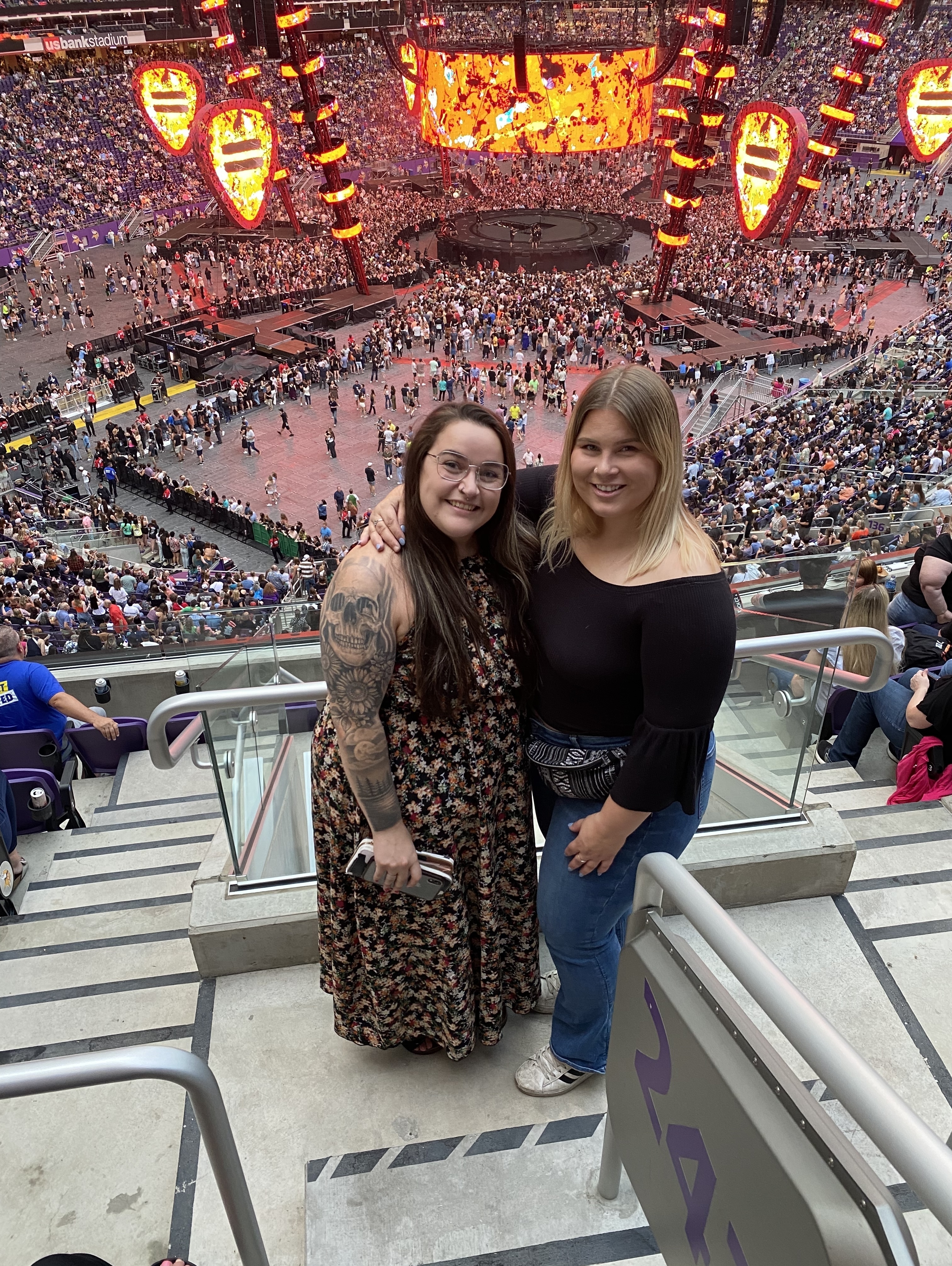 Ed Sheeran: +-=? X Tour