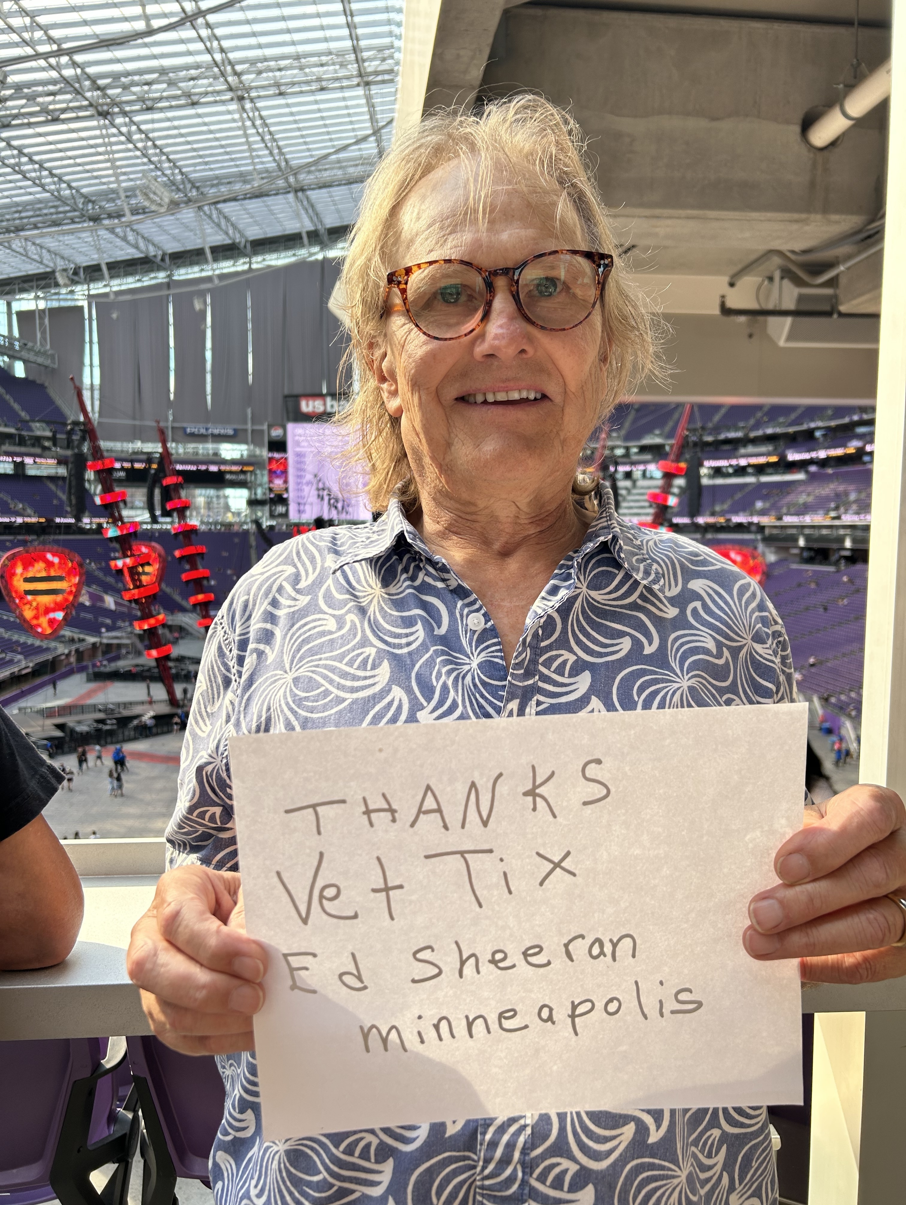 Ed Sheeran: +-=? X Tour