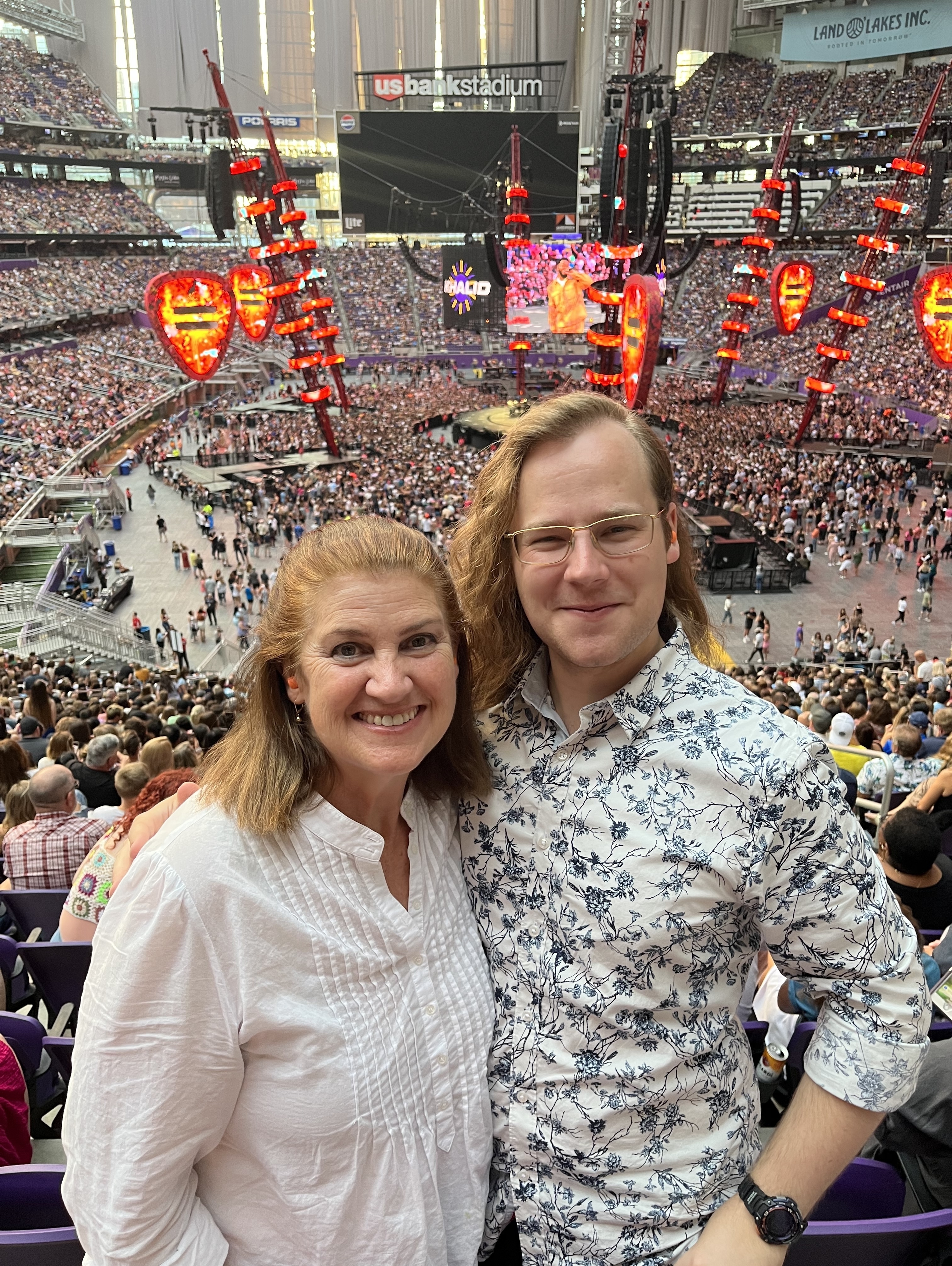 Ed Sheeran: +-=? X Tour