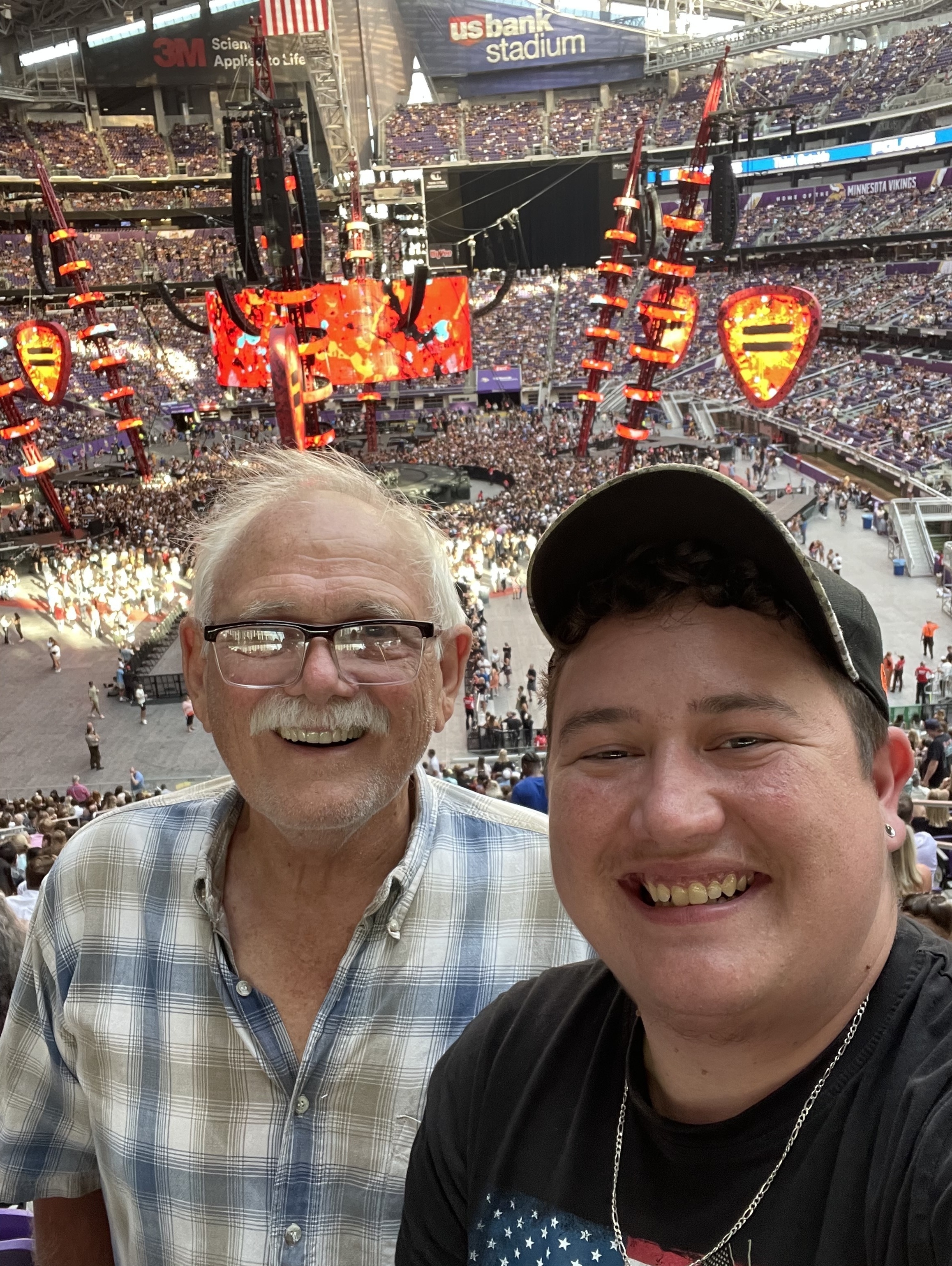 Ed Sheeran: +-=? X Tour