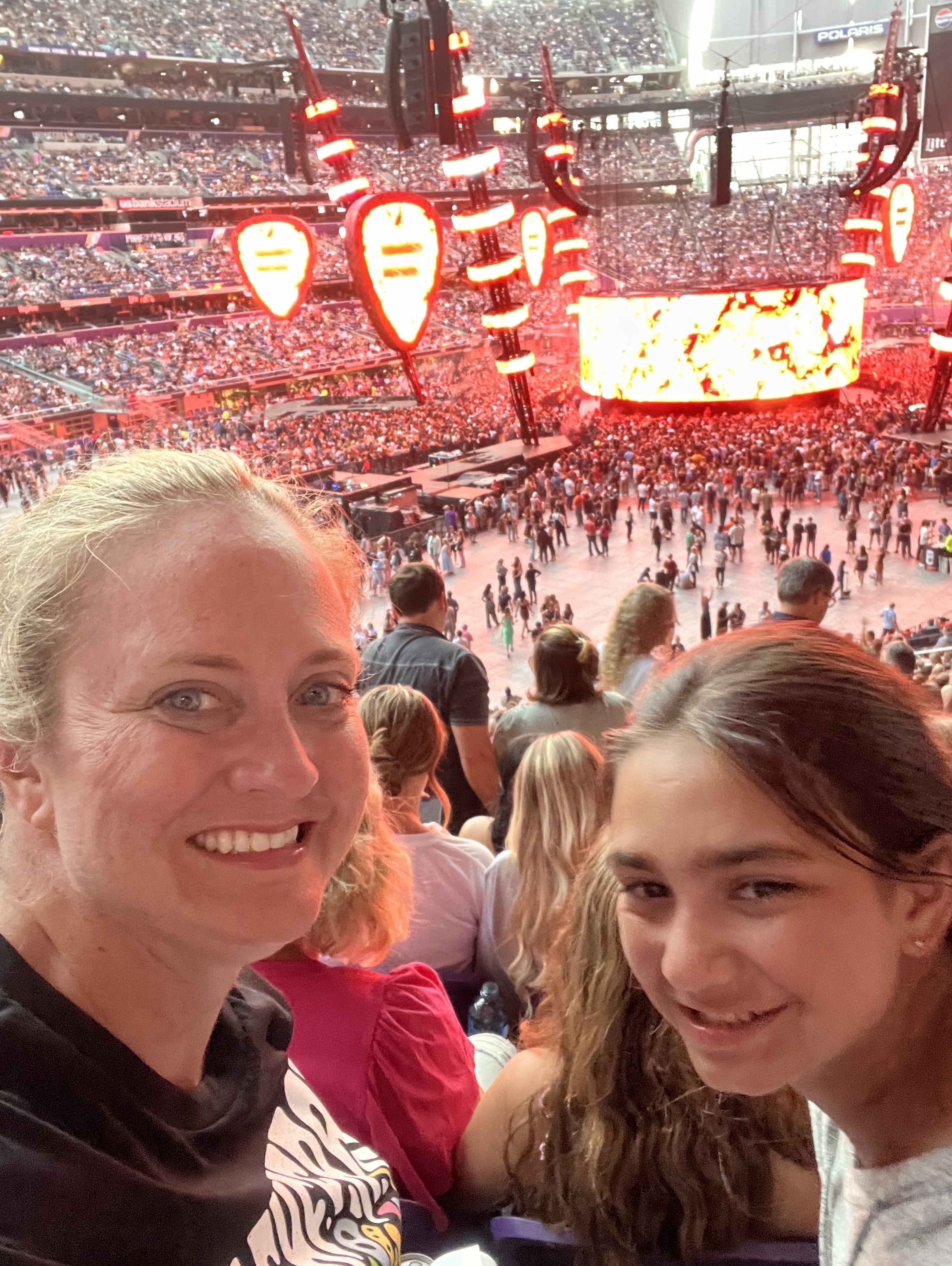 Ed Sheeran: +-=? X Tour
