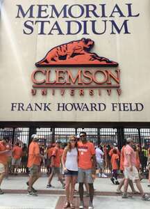 Clemson Tigers - NCAA Football vs Charleston Southern Buccaneers