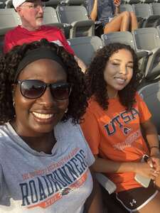 Houston Cougars - NCAA Football vs UTSA Roadrunners