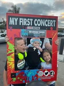 The Smashing Pumpkins: the World is a Vampire Tour