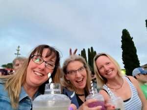 The Smashing Pumpkins: the World is a Vampire Tour