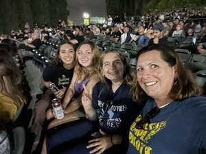 The Smashing Pumpkins: the World is a Vampire Tour