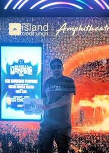 The Smashing Pumpkins: the World is a Vampire Tour