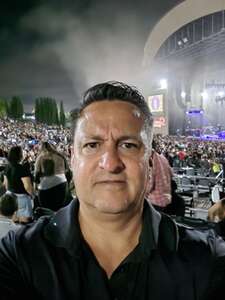 The Smashing Pumpkins: the World is a Vampire Tour