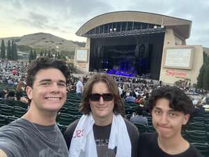 The Smashing Pumpkins: the World is a Vampire Tour