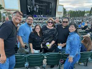 The Smashing Pumpkins: the World is a Vampire Tour