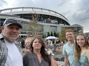 Ed Sheeran: +-=? X Tour