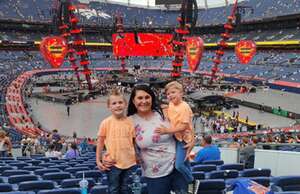 Ed Sheeran: +-=? X Tour