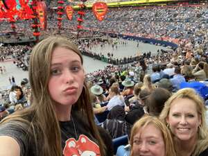 Ed Sheeran: +-=? X Tour