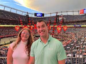 Ed Sheeran: +-=? X Tour