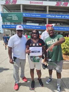 South Florida Bulls - NCAA Football vs Alabama Crimson Tide