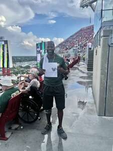 South Florida Bulls - NCAA Football vs Alabama Crimson Tide