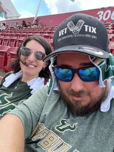 South Florida Bulls - NCAA Football vs Alabama Crimson Tide