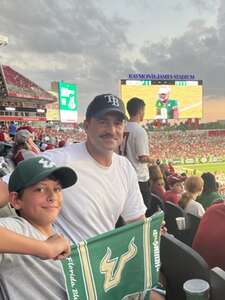 South Florida Bulls - NCAA Football vs Alabama Crimson Tide