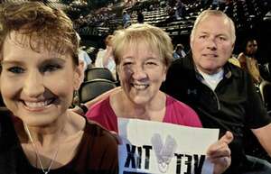 Lionel Richie and Earth, Wind & Fire - Sing a Song All Night Long