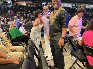 Lionel Richie and Earth, Wind & Fire - Sing a Song All Night Long