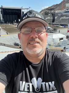 Motley Crue & Def Leppard: the World Tour