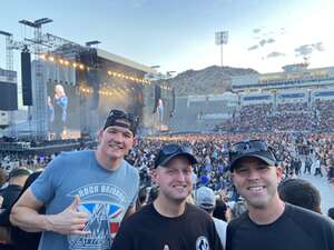 Motley Crue & Def Leppard: the World Tour