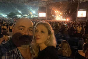 The Smashing Pumpkins: the World is a Vampire Tour