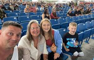 The Smashing Pumpkins: the World is a Vampire Tour