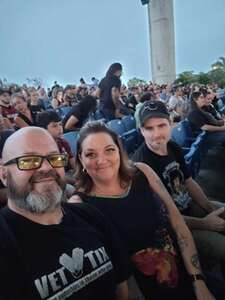 The Smashing Pumpkins: the World is a Vampire Tour