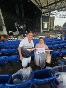 The Smashing Pumpkins: the World is a Vampire Tour