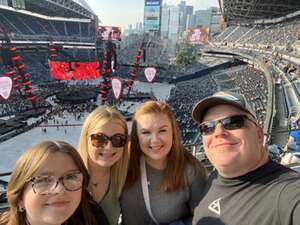 Ed Sheeran: +-=/x Tour