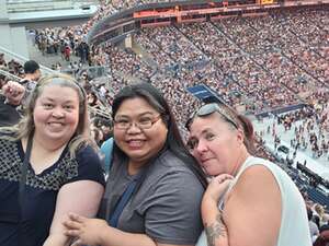 Ed Sheeran: +-=/x Tour