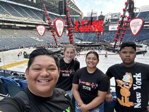 Ed Sheeran: +-=/x Tour