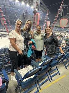 Ed Sheeran: +-=/x Tour