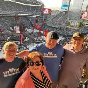 Ed Sheeran: +-=/x Tour