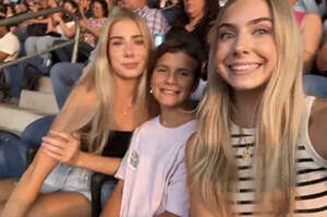 Ed Sheeran: +-=/x Tour