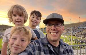 UConn Huskies - NCAA Football vs FIU Panthers