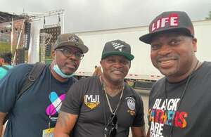 UConn Huskies - NCAA Football vs FIU Panthers