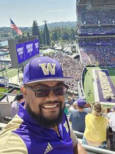 Washington Huskies - NCAA Football vs Boise State Broncos