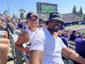 Washington Huskies - NCAA Football vs Boise State Broncos