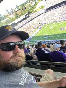 Washington Huskies - NCAA Football vs Boise State Broncos