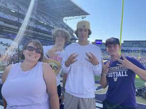 Washington Huskies - NCAA Football vs Boise State Broncos