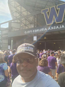 Washington Huskies - NCAA Football vs Boise State Broncos