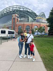 Milwaukee Brewers - MLB vs Philadelphia Phillies
