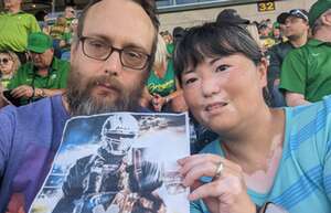 Oregon Ducks - NCAA Football vs University of Hawaii Rainbows