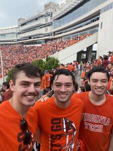 Virginia Tech Hokies - NCAA Football vs Old Dominion Monarchs