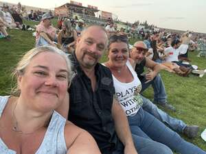 Dierks Bentley: Gravel & Gold Tour