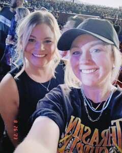 Dierks Bentley: Gravel & Gold Tour